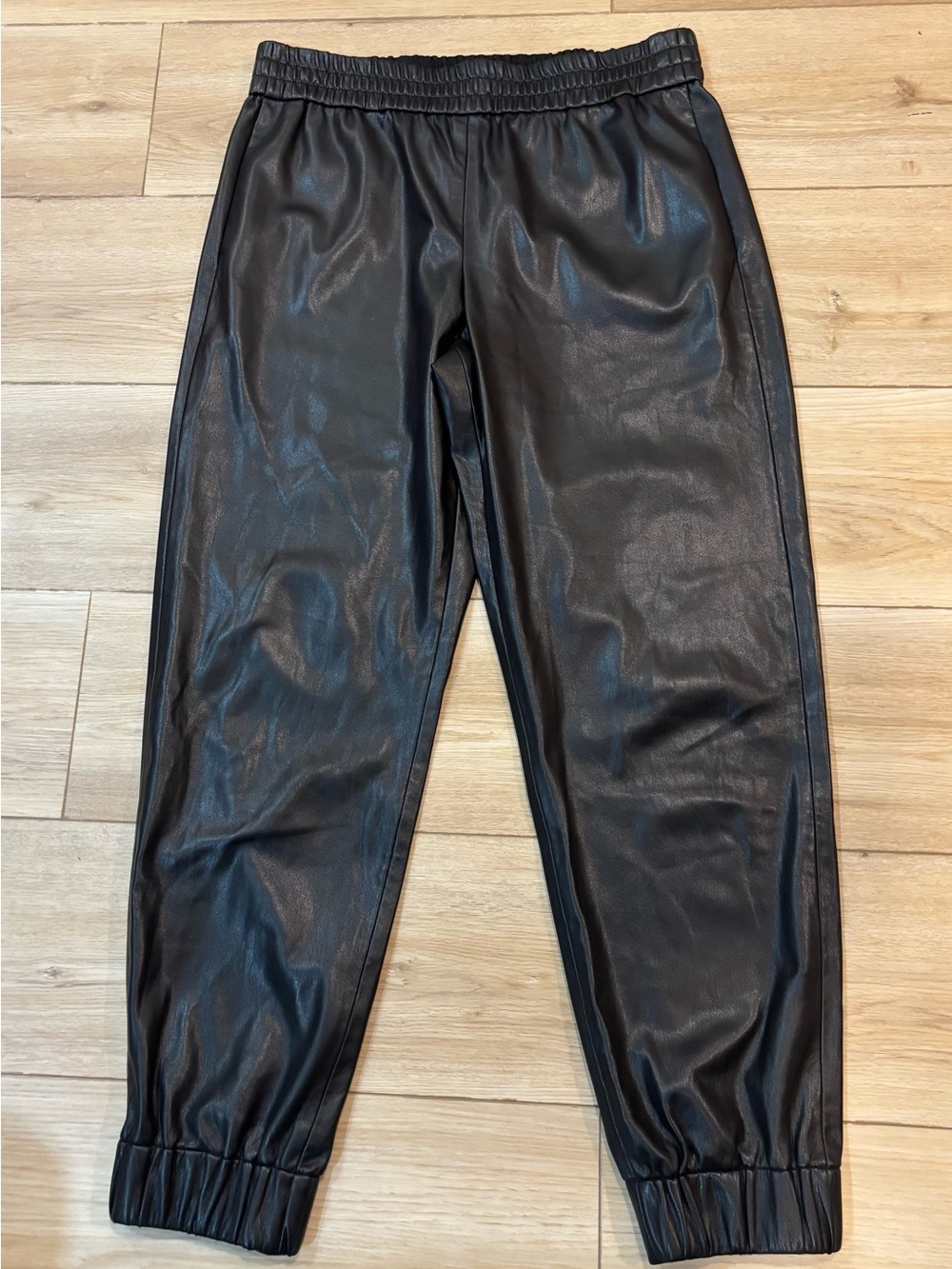 Alice + Olivia classics Pete jogger vegan faux leather pants medium m - Picture 1 of 11